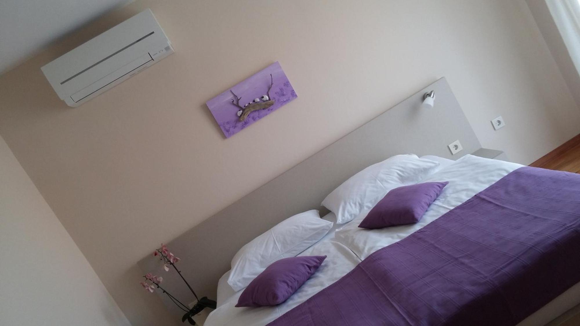 Rooms Vukusic Rab Town Szoba fotó