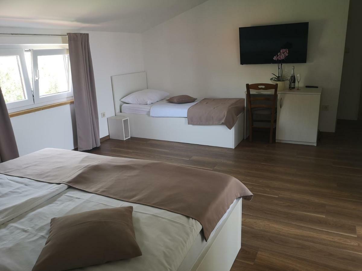 Rooms Vukusic Rab Town Kültér fotó